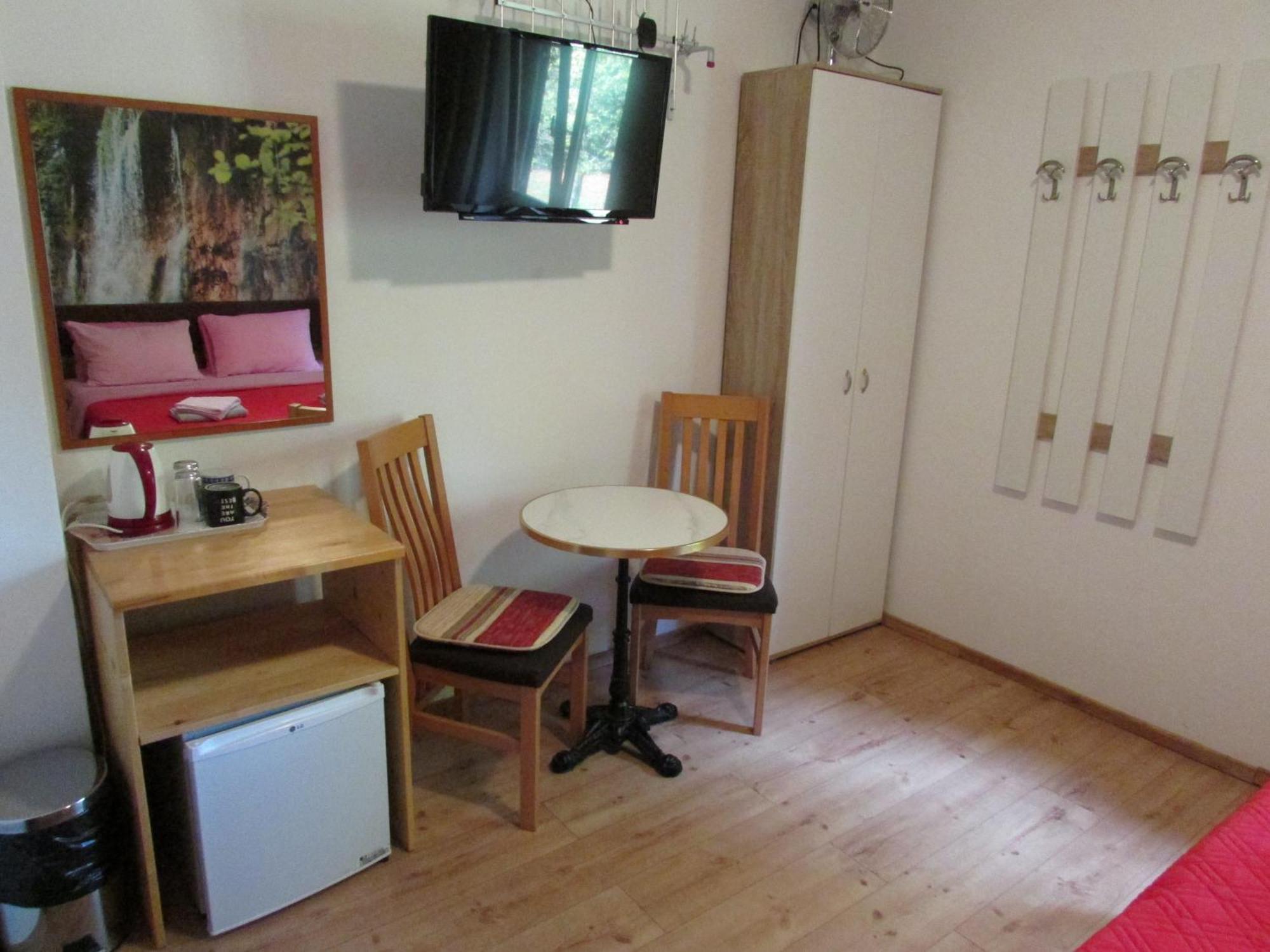 Hotel House Nenad à Plitvička Jezera Extérieur photo