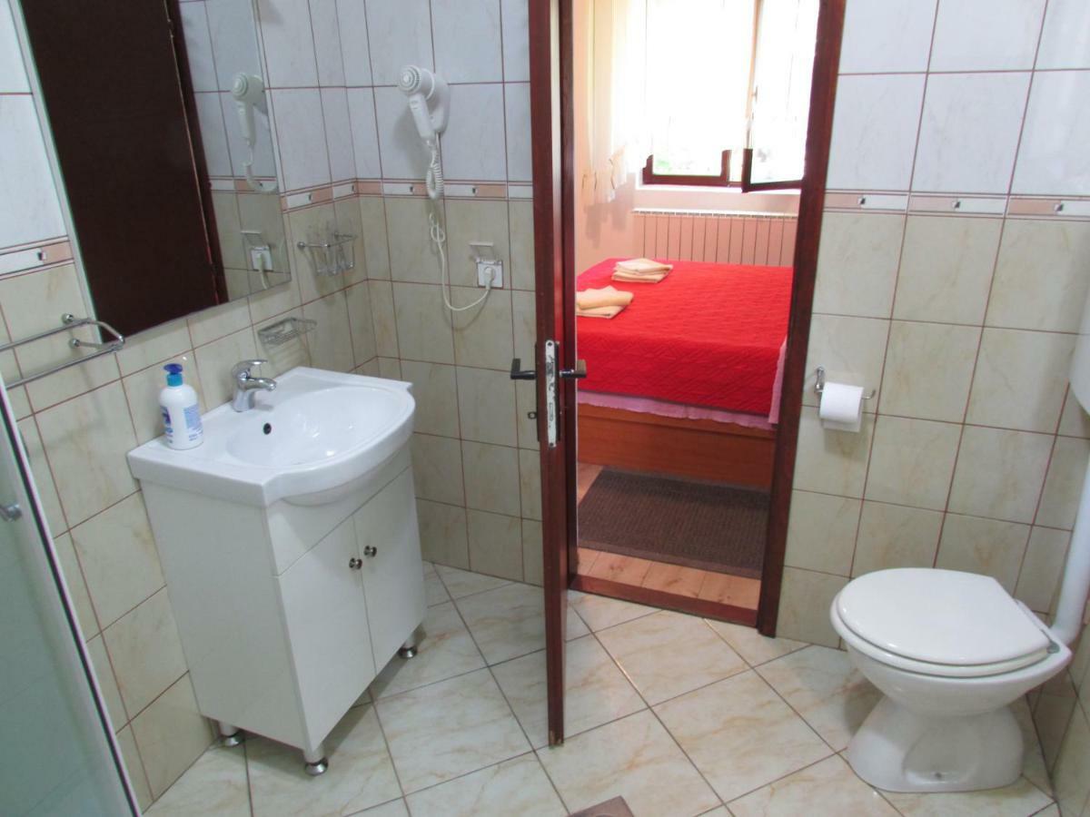Hotel House Nenad à Plitvička Jezera Extérieur photo